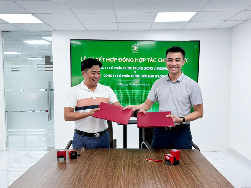 Lễ Ký Kết Hợp Tác Chiến Lược Giữa Công Ty Cổ Phần Dược Liệu Đăk G’Long và Công Ty Cổ Phần Dược Trung Ương Vimexpharm